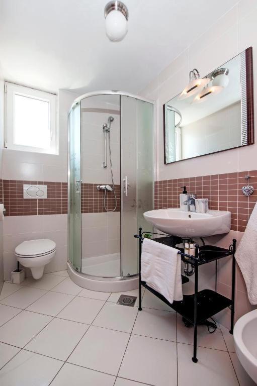 Apartments Vanda Rovinj Exterior photo